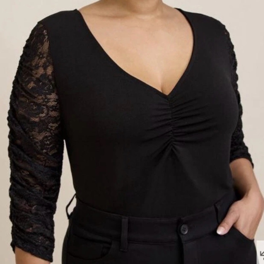Torrid Black Lace Puff Sleeve Stretch Ruched V-Neck Blouse Top Plus Size 3X NWT
